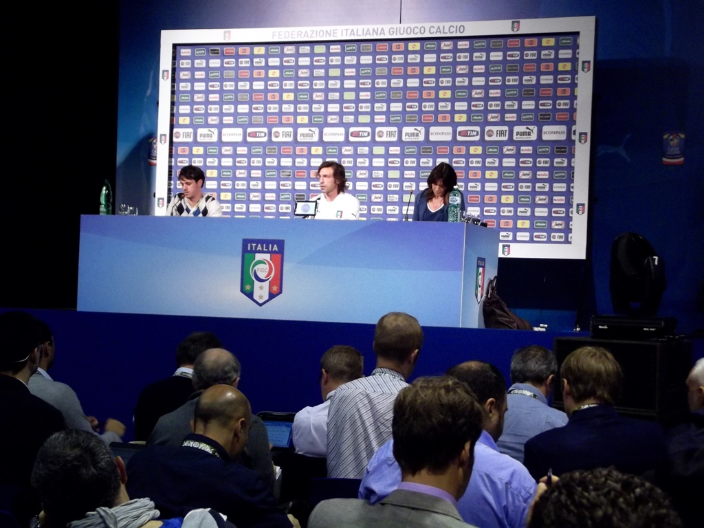 Andrea Pirlo: Maestro del Tiempo y la Magia de la Mediocampista