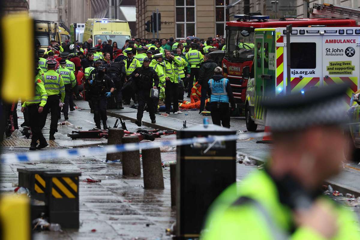 Arrollamiento masivo en celebración del Liverpool deja cuatro heridos graves