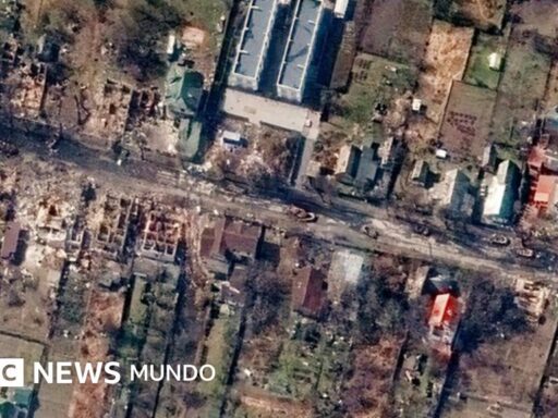 Ataque aéreo ruso en Bucha causa decenas de muertos y genera pesquisas