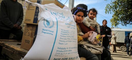 Ataque contra almacén de ayuda nutricional agrava la crisis en Gaza