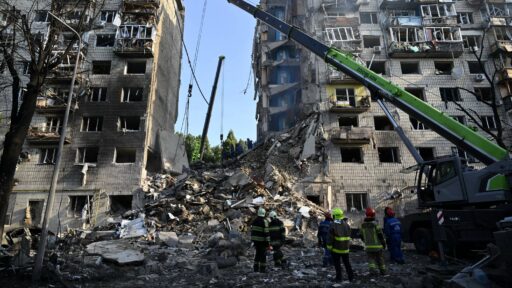 Ataque masivo con drones rusos afecta la región de Kiev