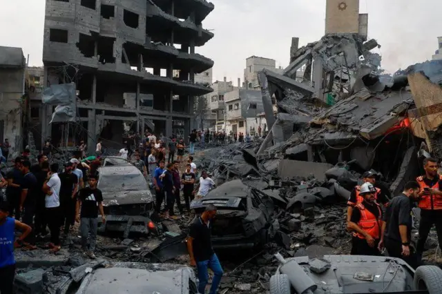 Ataques israelíes en la Franja de Gaza impactan almacén médico