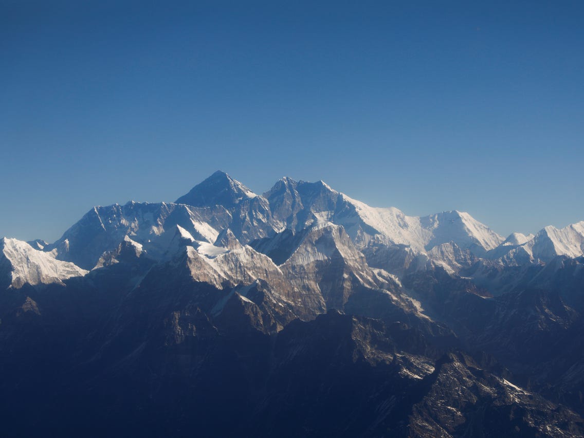 Avalancha en la frontera de Nepal y Tíbet deja decenas de víctimas