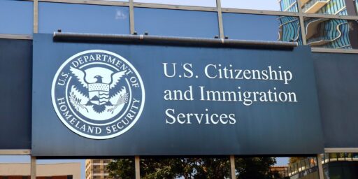 Carga pública inmigración Estados Unidos
