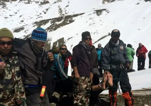 Catástrofe en Nepal: rescates límite y miles de desaparecidos