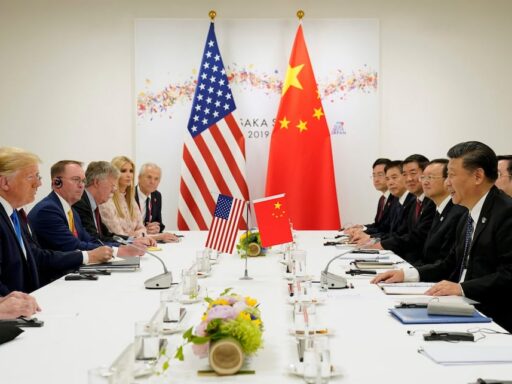 China le pide a Estados Unidos levantar aranceles antes de iniciar negociaciones comerciales