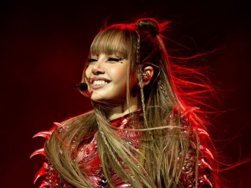 lisa revela costo — Foto: Pitchfork