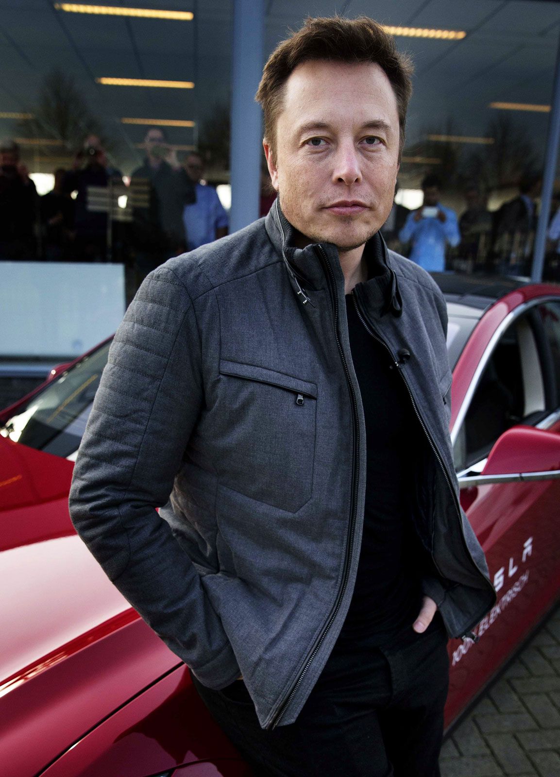 elon musk carrera tecnológica - El equilibrio ambiental frente al avance industrial desenfrenado — Foto: Britannica