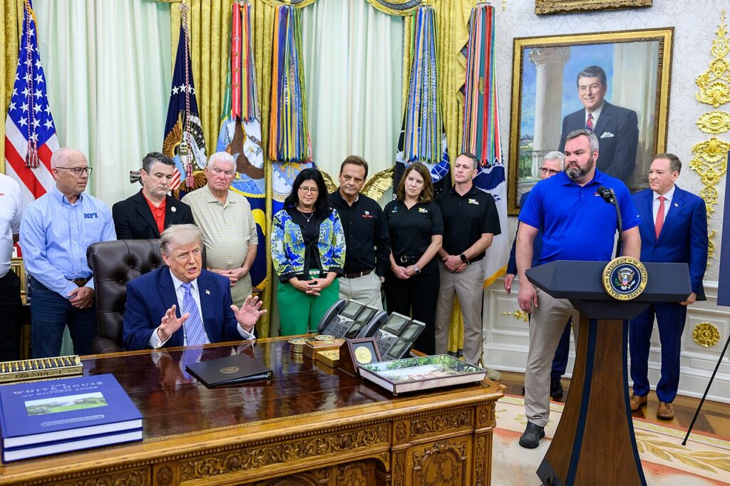 Conoce la visa exclusiva de Donald Trump que costará $1 millón