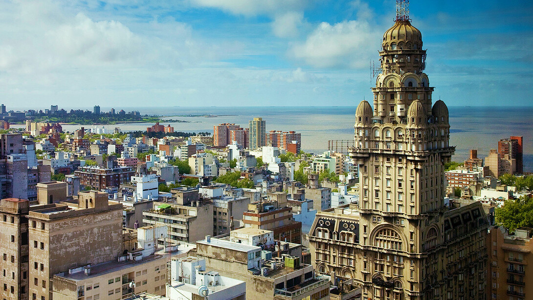 Costo de vida Montevideo venezolano 2026: cuánto ganar para vivir bien