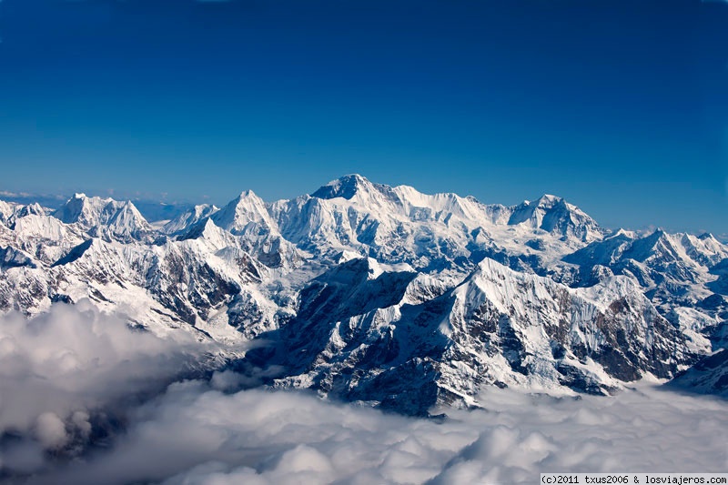 Desastre glaciológico en el Himalaya deja miles de desaparecidos