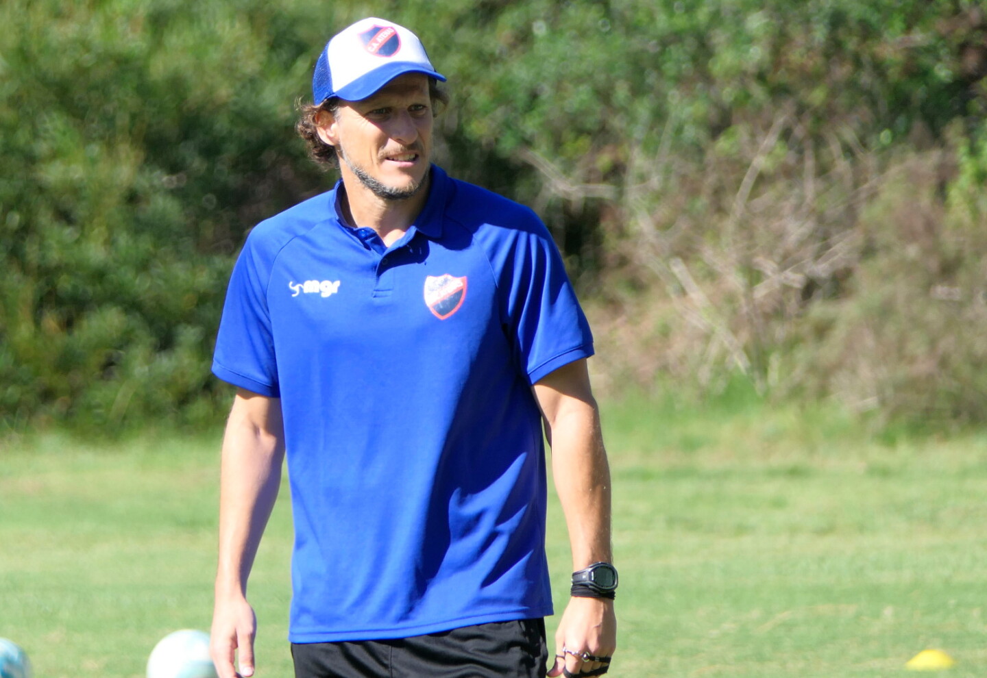 Diego Forlán completa su cuerpo técnico para amistosos de selección