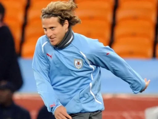 Diego Forlán y tres campeones de Sudáfrica 2010 asumen el mando de las selecciones uruguayas