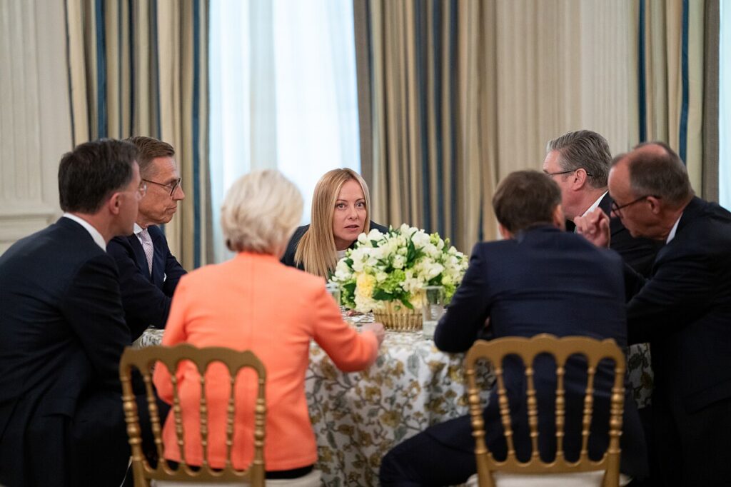 Donald Trump da ultimátum a Hamás