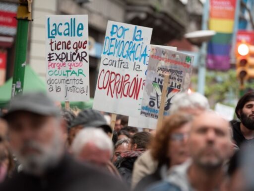 El debate sobre la corrupción política en Uruguay se intensifica en 2026