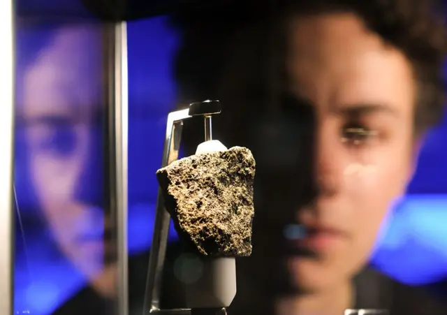 El Hoba, el meteorito más grande hallado y su escala asombrosa
