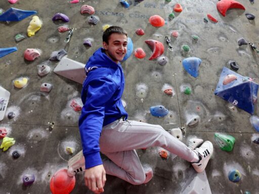 El maratón más extremo: la odisea del escalador español Manolo Beltrán