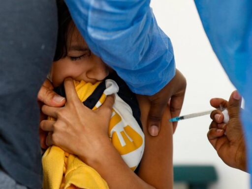 El MSP amplía la vacunación gratuita contra el meningococo para niños de 6 a 15 años