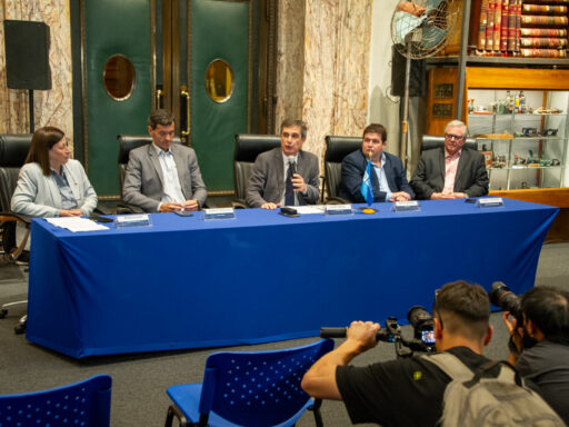El presidente del BROU promete respuestas tras el robo relámpago en Pando