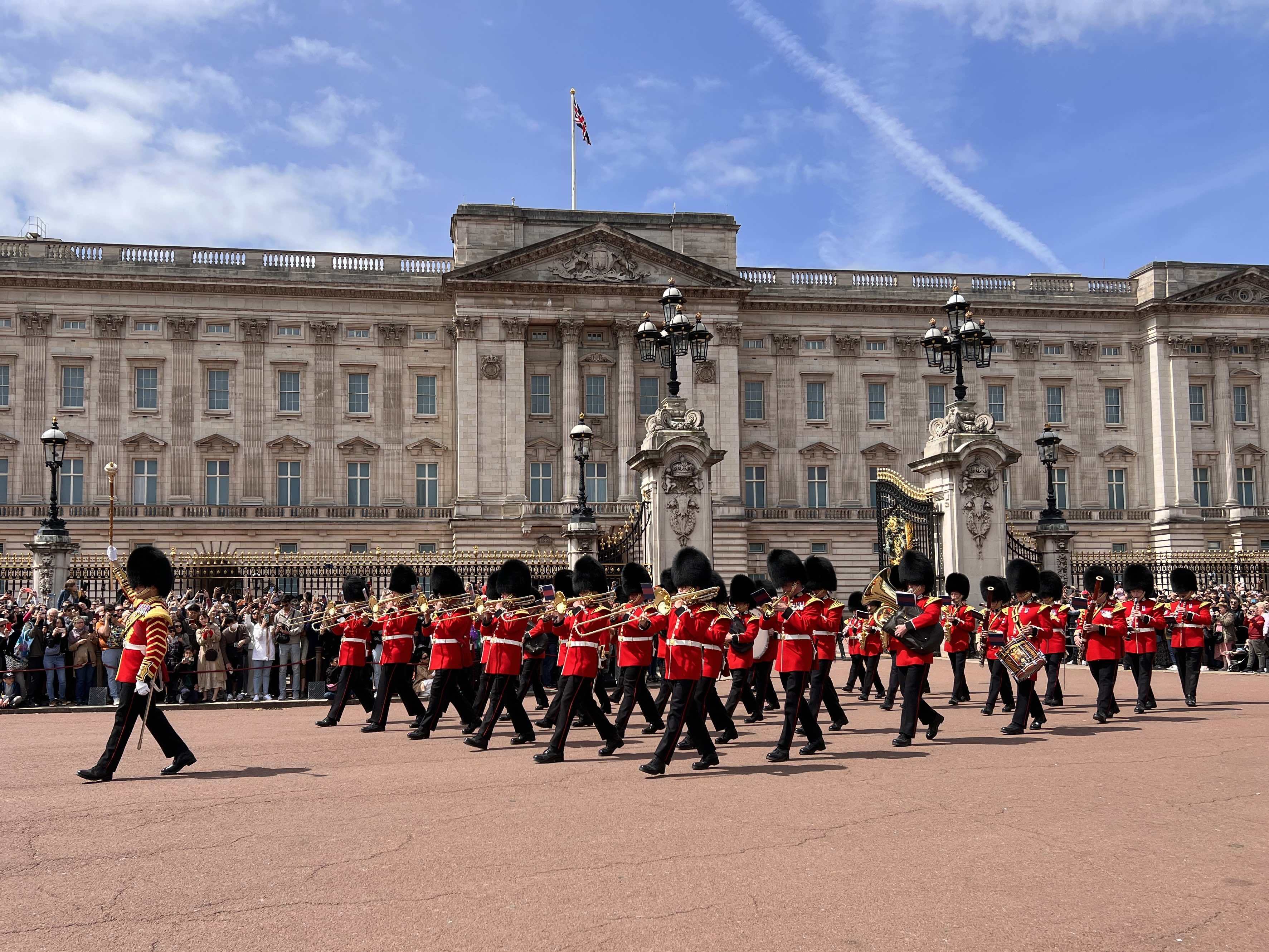 El rey Carlos III estaría preparando el traspaso de poder al príncipe William