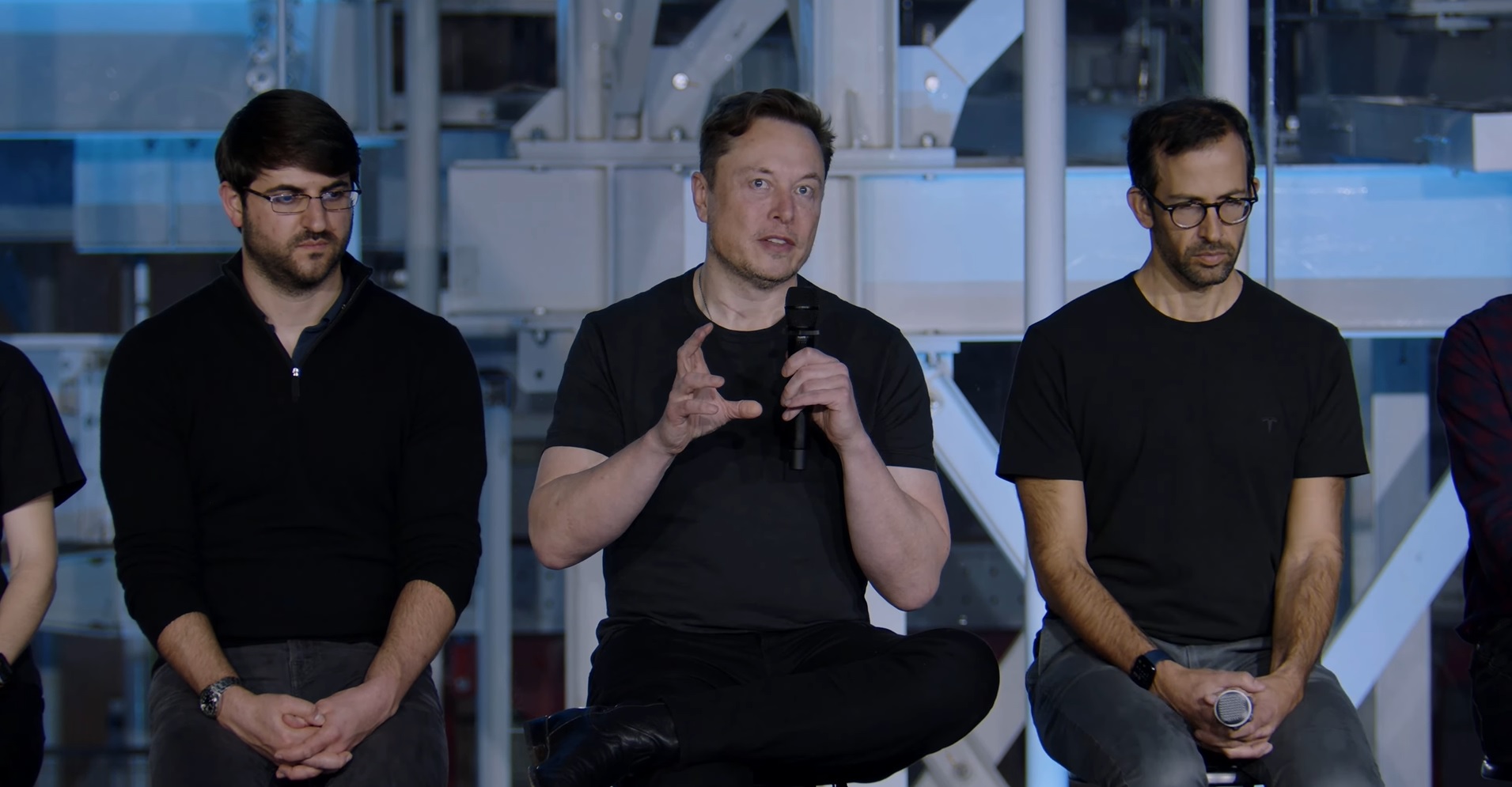 Elon Musk anuncia una reducción significativa a su participación en el gobierno de Donald Trump tras registrar enormes caídas de ingresos en Tesla