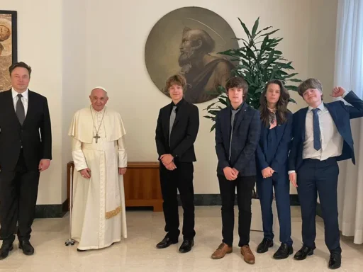Elon Musk y su visita privada al papa Francisco con una confesión sobre el futuro: “La tecnología nos salvará