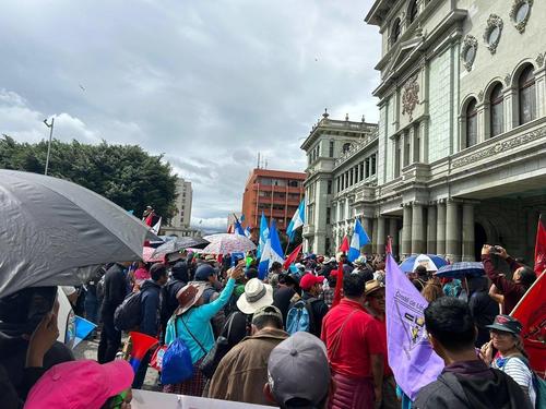 Encuesta Factum muestra caída de aprobación a Orsi en medio de polémica