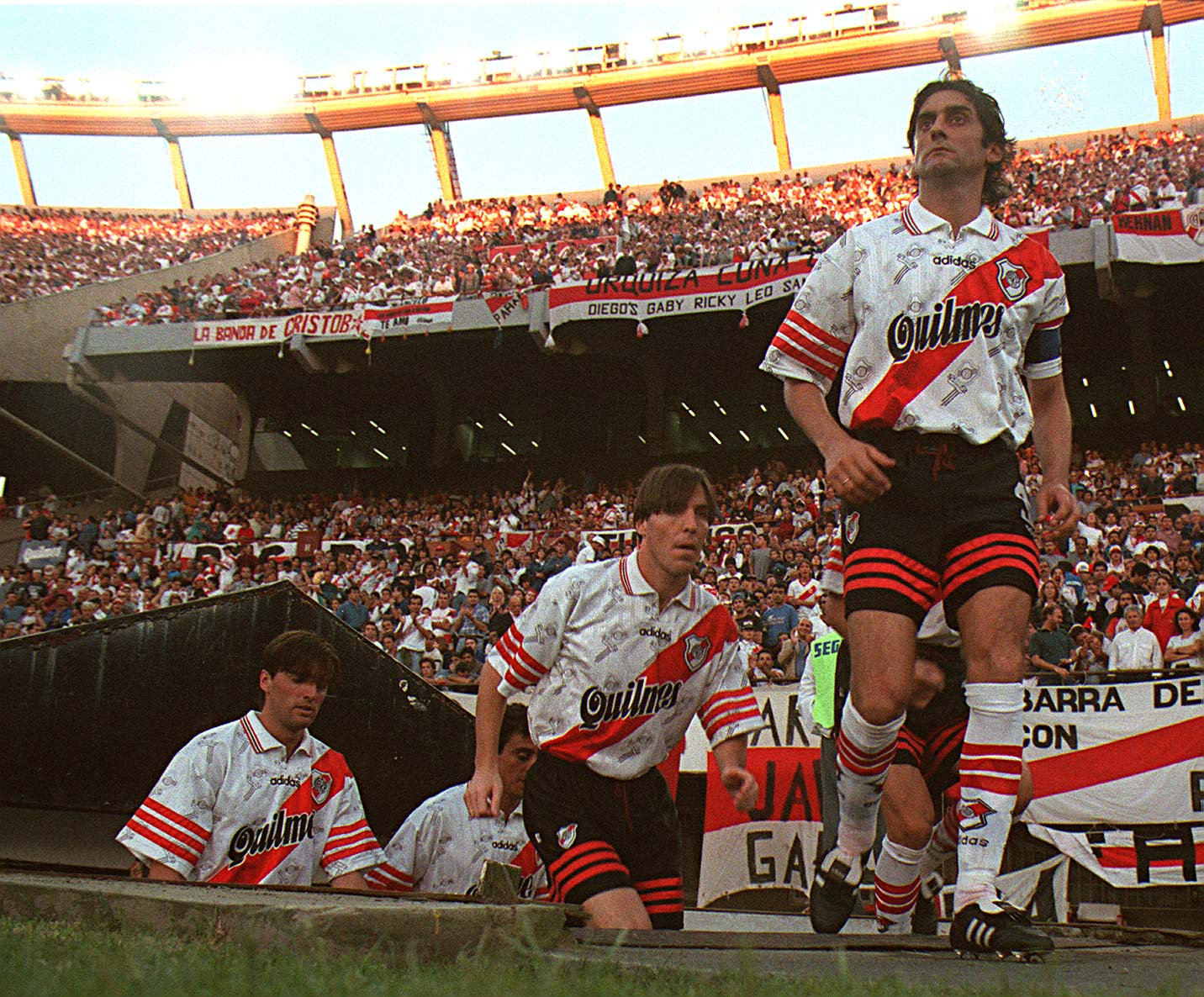 Enzo Francescoli: el poeta del fútbol que enamoró a Uruguay
