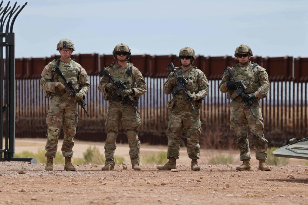 Estados Unidos envía más tropas cerca de Venezuela