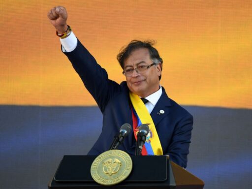 Excanciller de Gustavo Petro planeaba sacarlo del poder