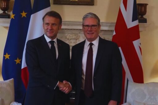 Francia y Reino Unido concretan la primera alianza nuclear de Europa