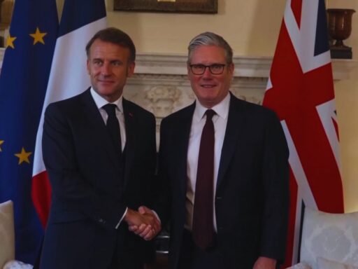 Francia y Reino Unido concretan la primera alianza nuclear de Europa