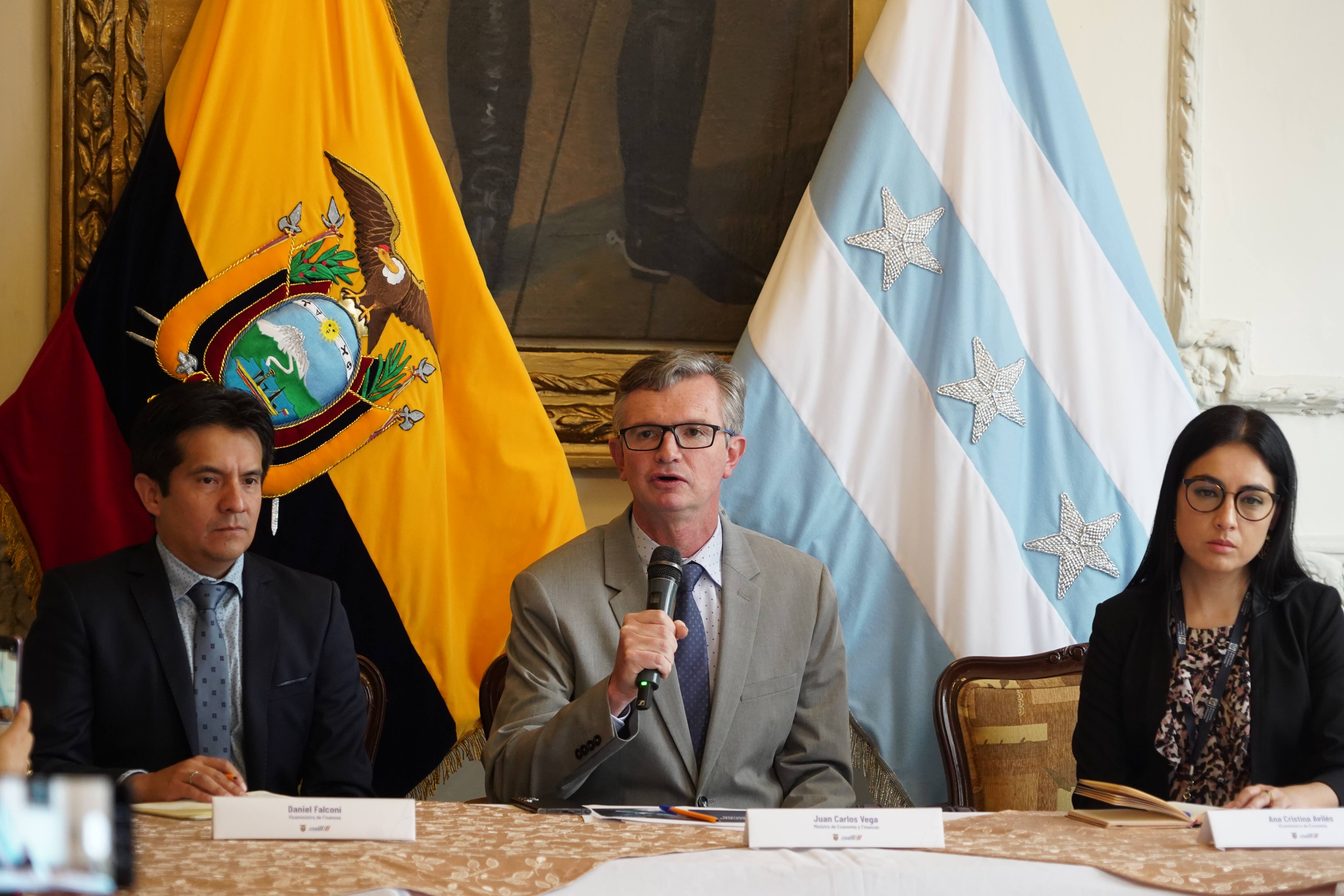 Gobierno uruguayo avanza en transferencias y secreto bancario en 2026
