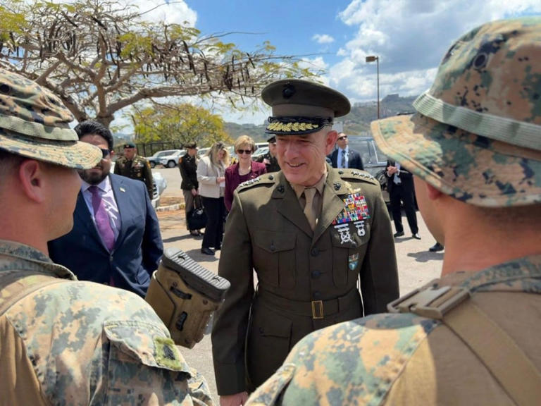 Jefe militar de Estados Unidos visita Venezuela para discutir “la estabilización” del país tras la captura de Maduro