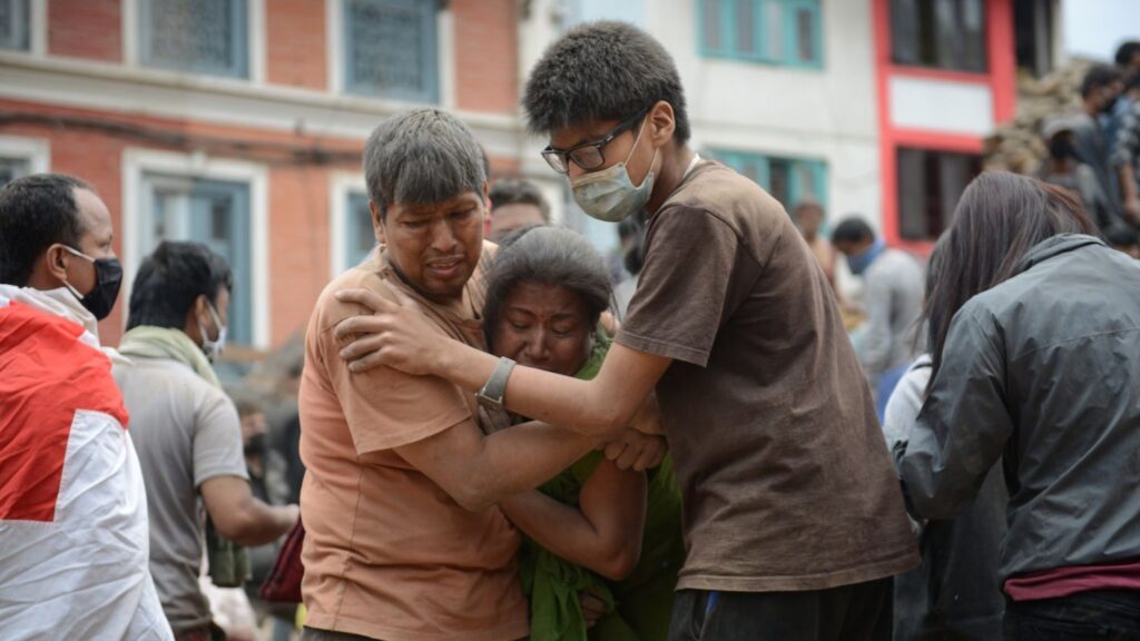 La catástrofe en Nepal deja cientos de fallecidos y miles de desaparecidos