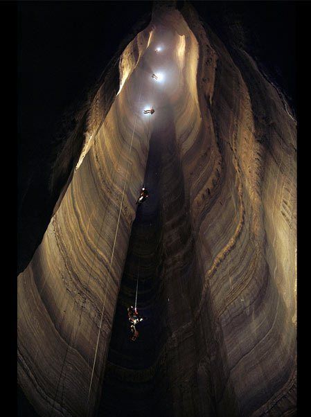 La cueva más profunda del mundo: 2,212 metros bajo tierra