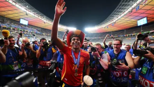 Lamine Yamal gana la copa del mundo con solo 19 años