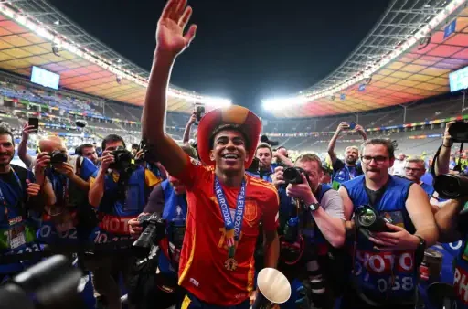 Lamine Yamal gana la copa del mundo con solo 19 años