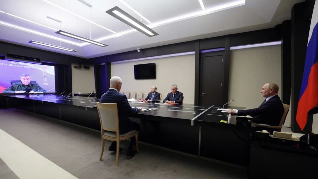 Las implicaciones del viaje secreto del director de la CIA a Moscú