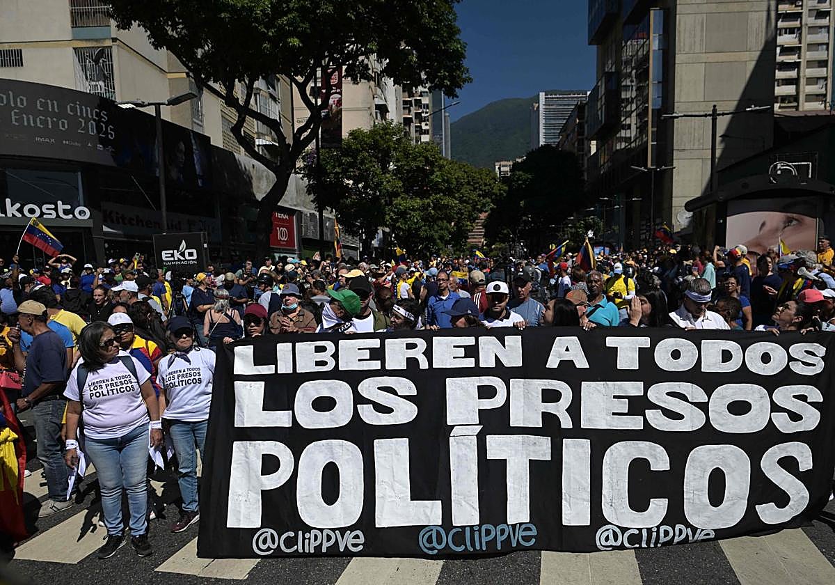 Liberan presos políticos en Venezuela