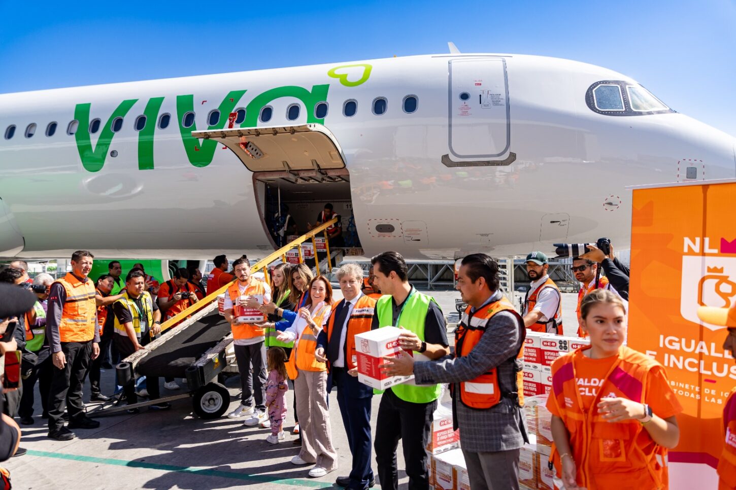 Llegó primer vuelo de Uruguay con ayuda humanitaria a Venezuela