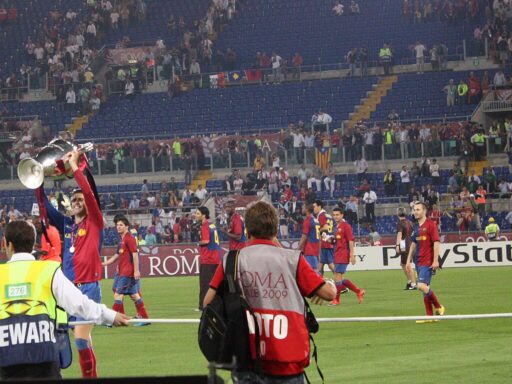 Los momentos inolvidables de Gerard Piqué: defensa, liderazgo y gloria