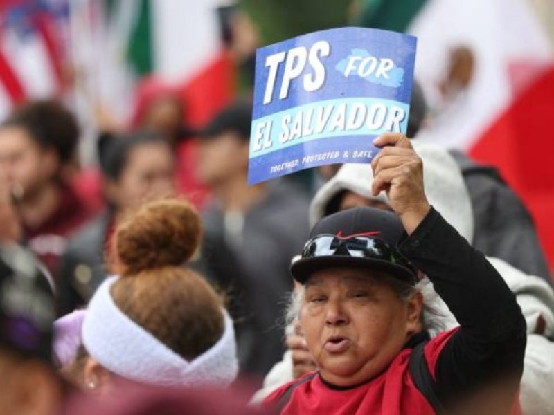 Los salvadoreños sin TPS enfrentan la expulsión del mercado de EEUU