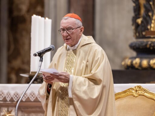 Pietro Parolin en el Vaticano tras la llamada con el Papa, con la palabra clave Pietro Parolin