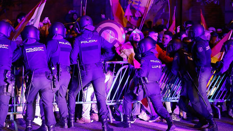 Policía usa gas lacrimógeno contra comerciantes en Nairobi por impuestos