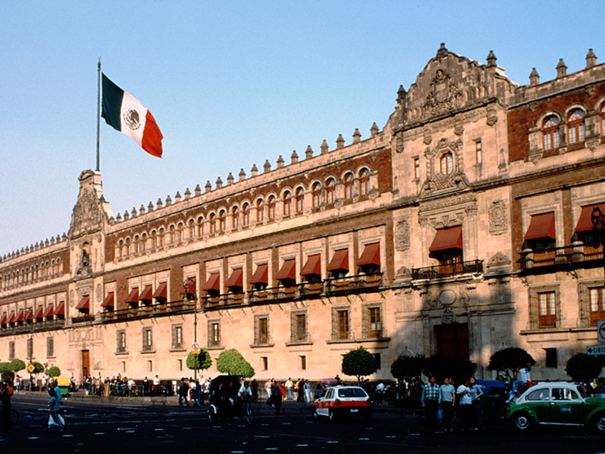Presidencia busca asistente junior con salario de $60 mil más IVA