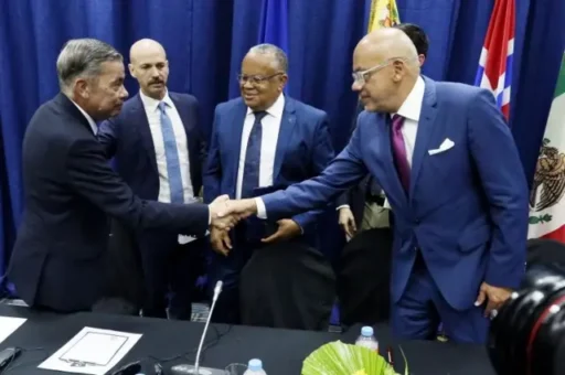 Reacciones en Caracas ante el histórico pacto petrolero con Estados Unidos