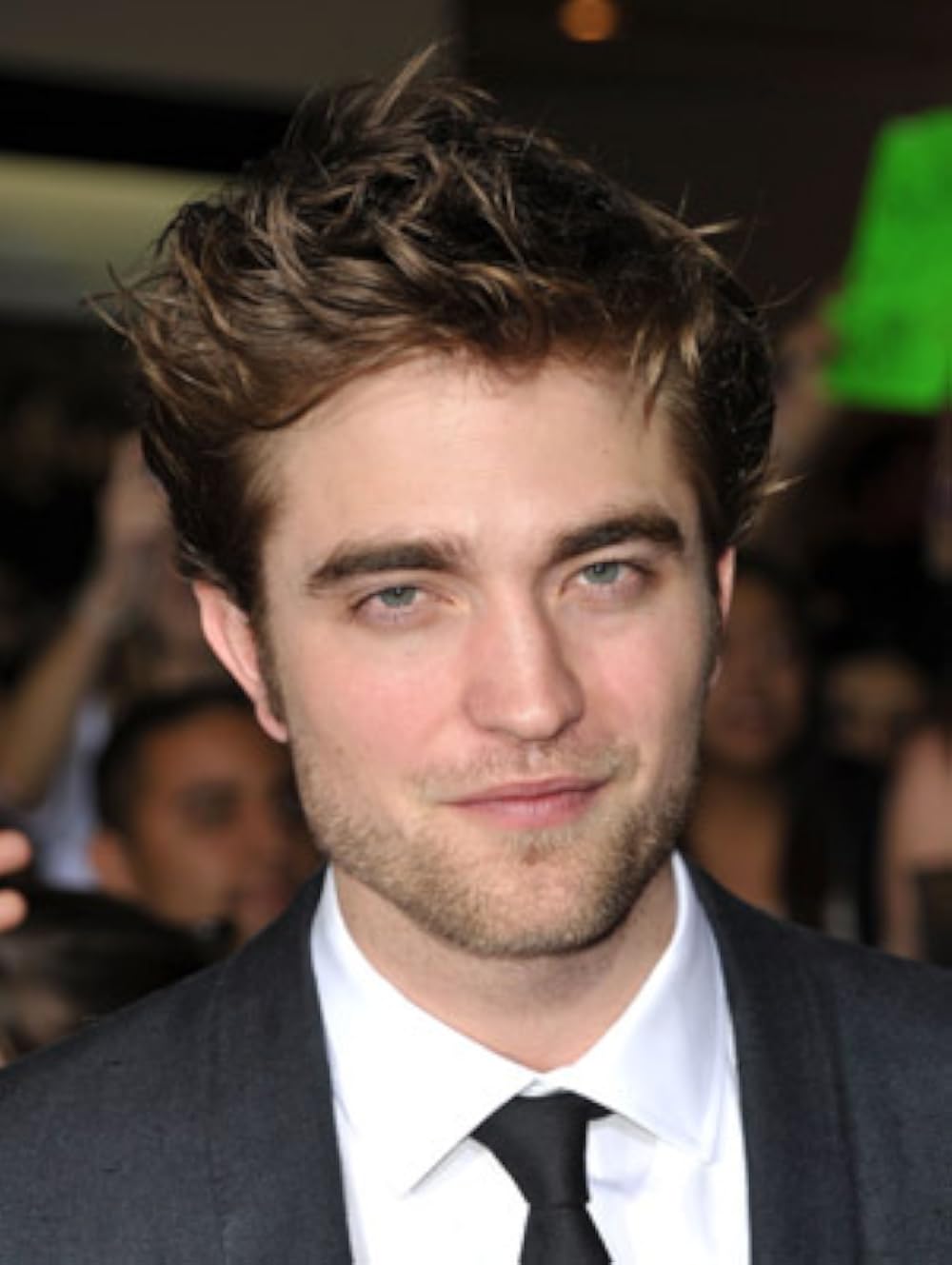 Robert Pattinson - Una voz que trasciende la pantalla