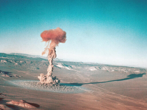 ¿Sabías que el desierto de Nevada guardó más de 100 pruebas nucleares?