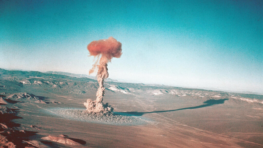 ¿Sabías que el desierto de Nevada guardó más de 100 pruebas nucleares?